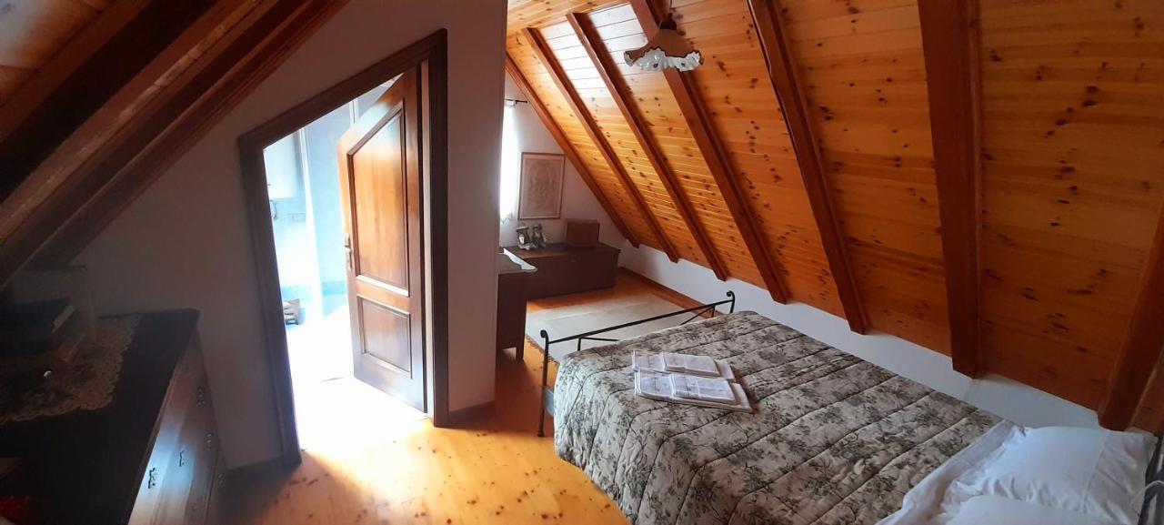 Cjasa Da Puci Appartement Ovaro Buitenkant foto